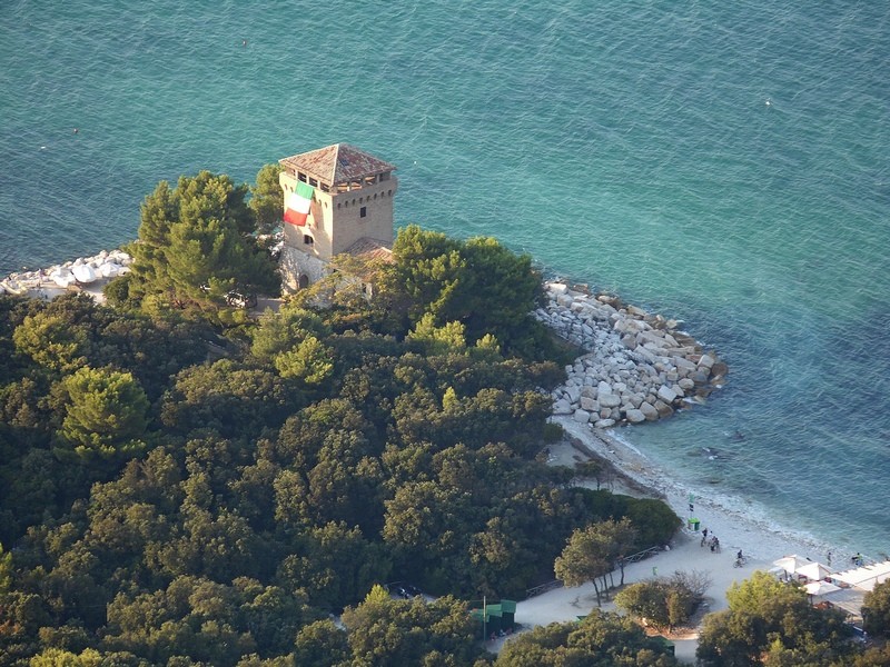 Il monte Conero e la baia di Portonovo